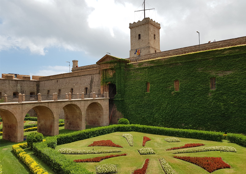 Montjuïc Castle-barcelona-zapakuj